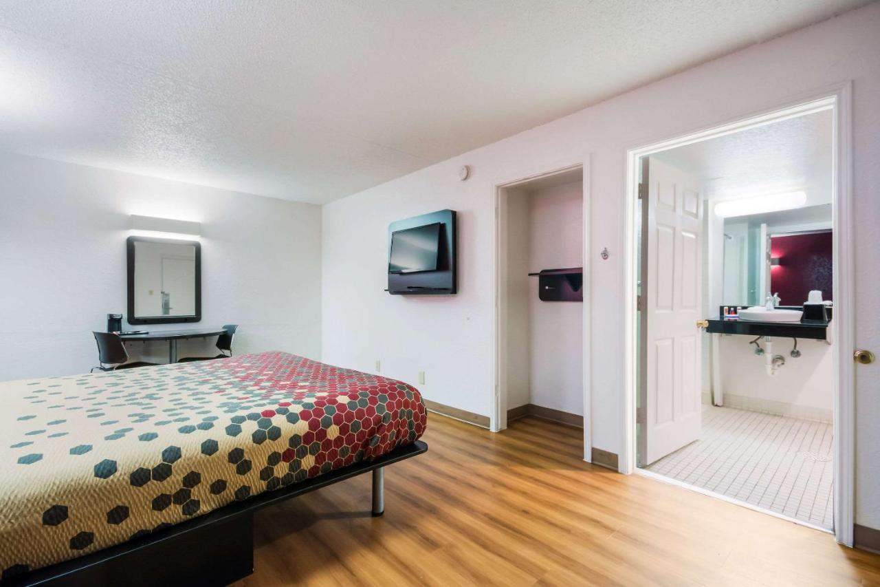 Econo Lodge Del City Екстер'єр фото