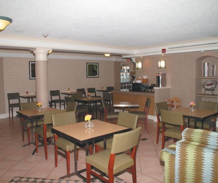 Econo Lodge Del City Екстер'єр фото